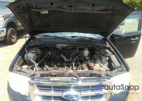 2010 Ford Escape Xlt из США, поврежденный, VIN 1FMCU0D77AKC14929